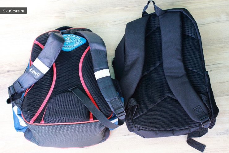 Сравнение двух рюкзаков - вид снизу