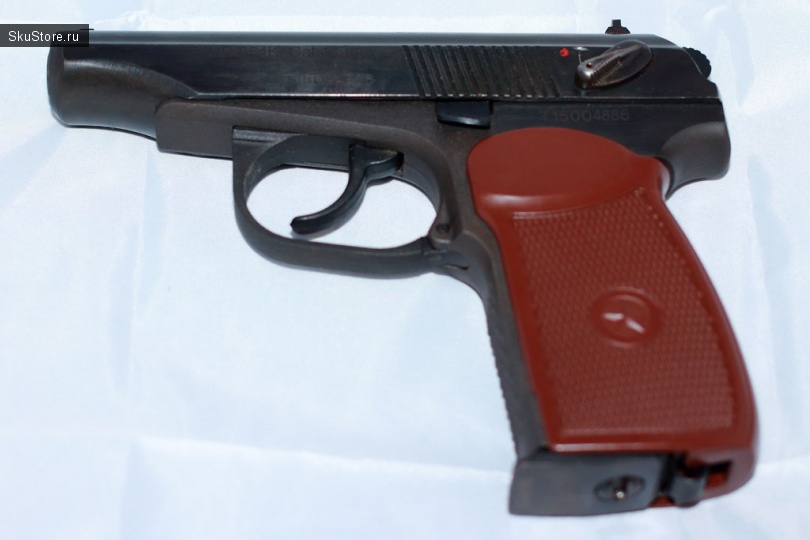 Пневматический пистолет Макарова перед воронением