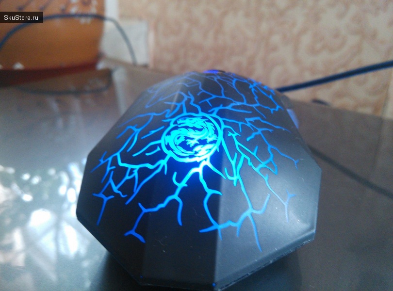 Игровая мышь WFiRST X900-M - подсветка
