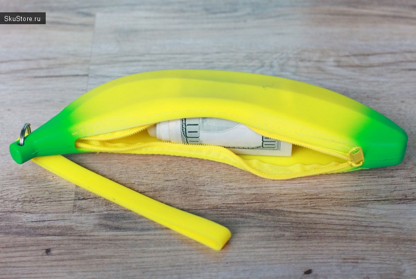 Силиконовый кошелек в виде банана с долларами