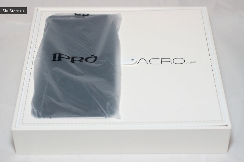 Смартфон iPro Acro A58 в упаковке
