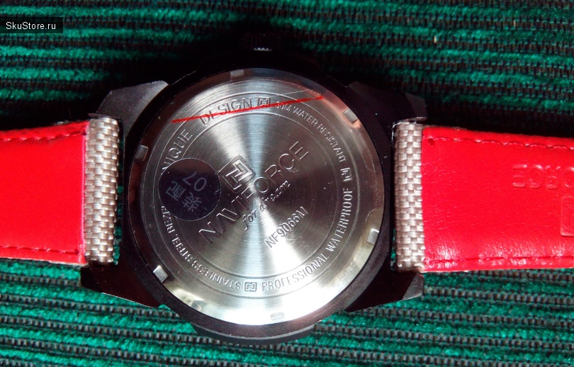 Часы Naviforce NF9066BG - красная подложка на ремешке