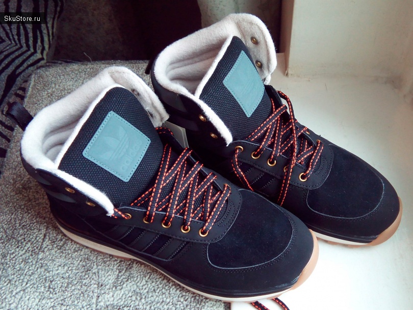 Adidas Chasker boots - спортивная обувь для холодной поры