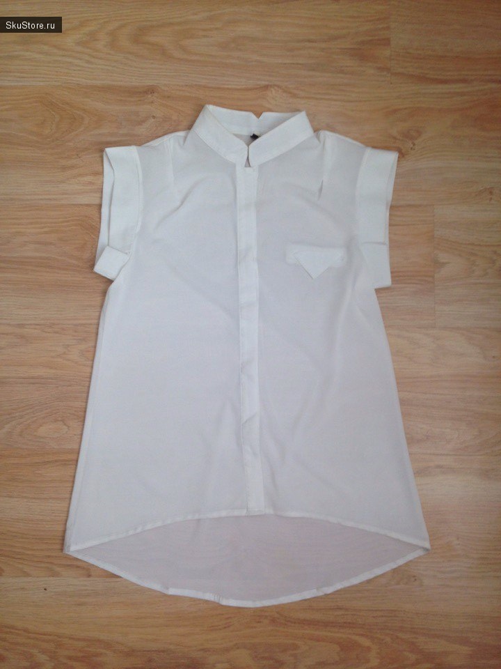 Белая блузка вид спереди