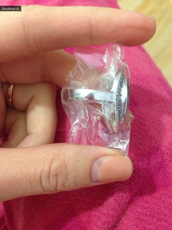 Массивное кольцо под серебро - упаковка