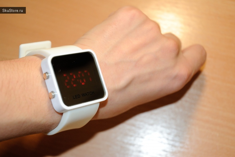 Наручные LED часы из интернет-магазина Алиэкспресс