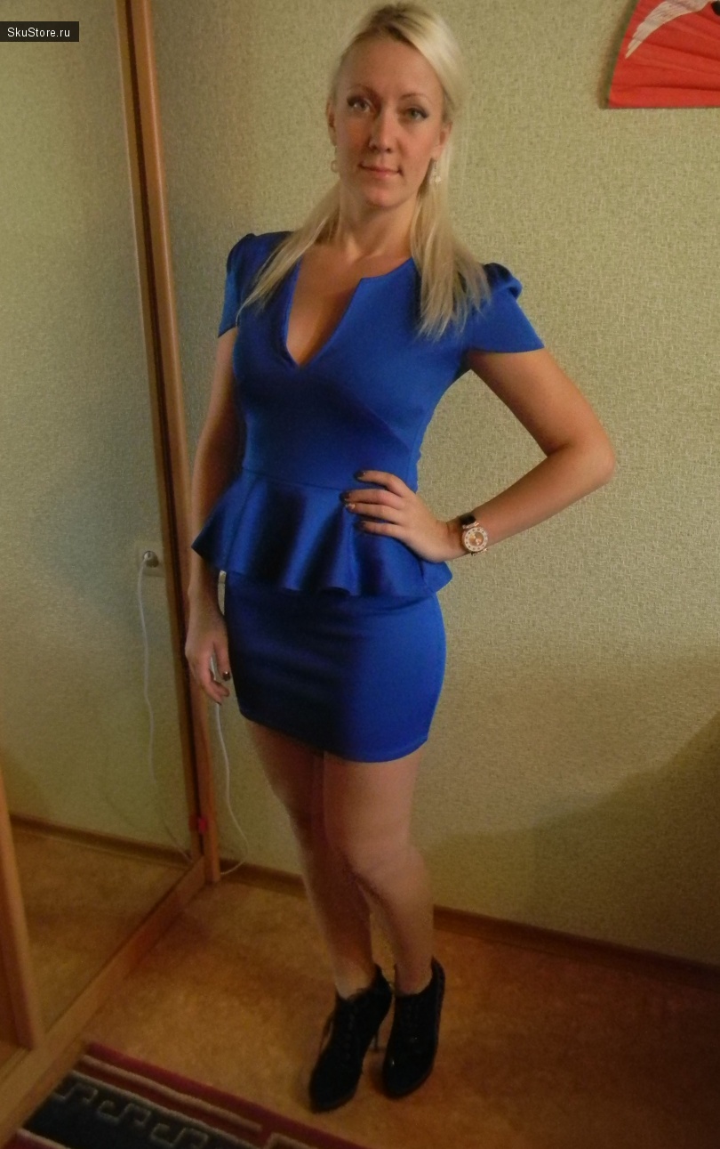 Синее платье с баской - обзор