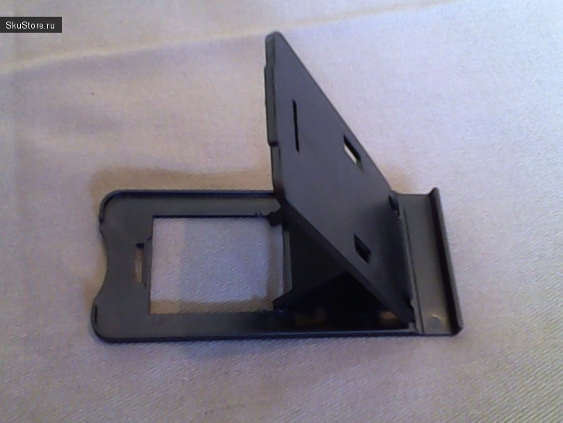 Универсальная миниатюрная подставка под планшет или смартфон