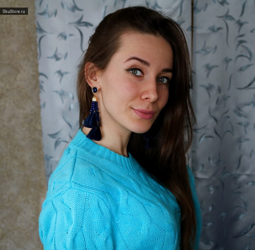 Голубой свитерок с косами с Алиэкспресс