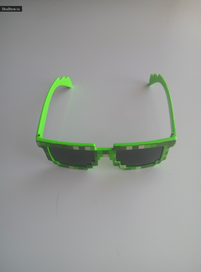 Солнцезащитные очки в стиле Minecraft