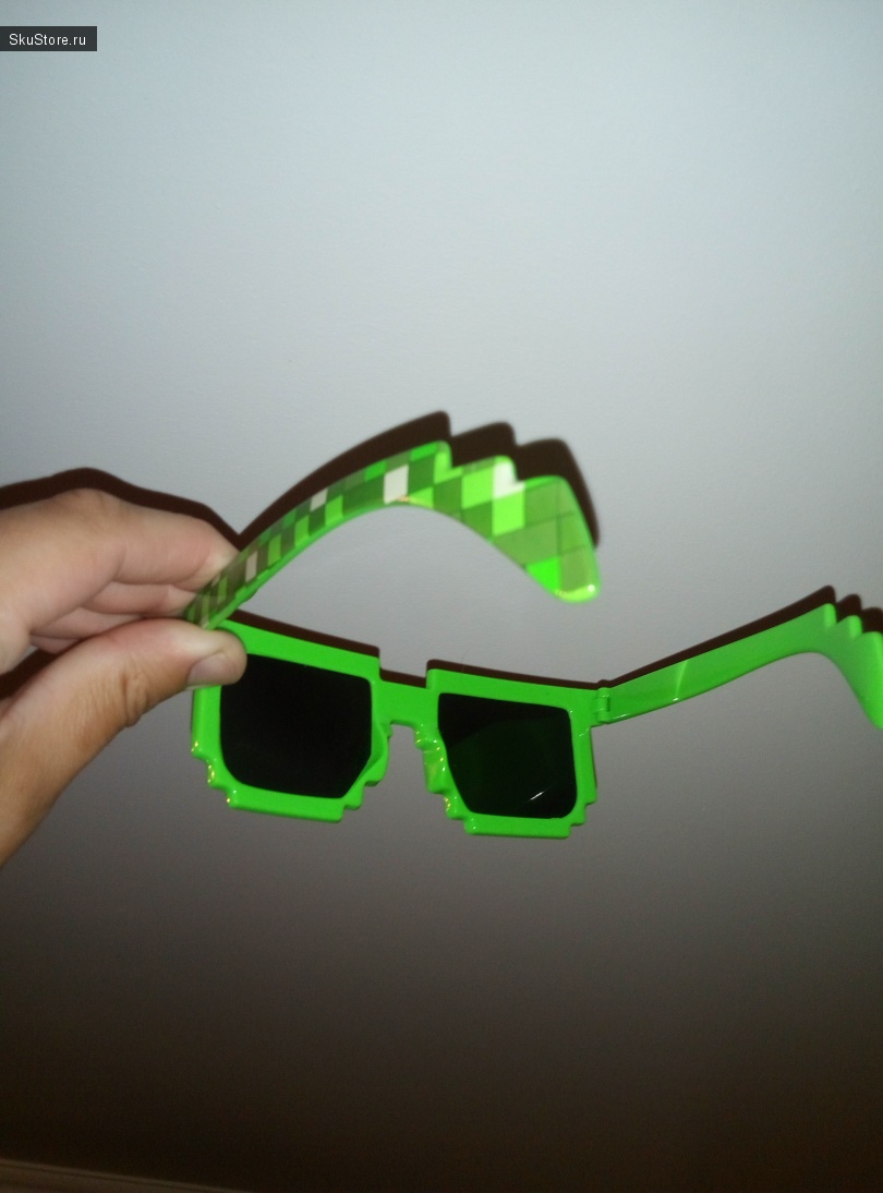 Солнцезащитные очки в стиле Minecraft