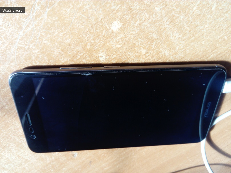Закаленное стекло для смартфона Asus Zenfone 3 Max