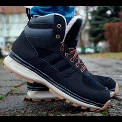 Adidas Chasker boots - спортивная обувь для холодной поры